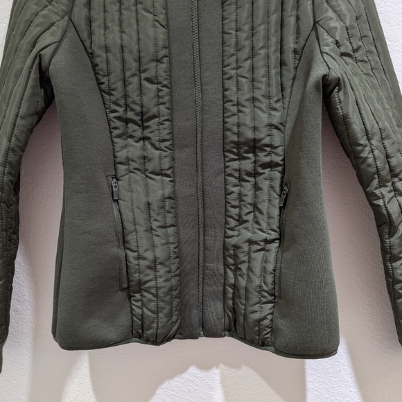 Fabletics Pisa Puffer Quilted Jacket Olive Green Women's Size Large - Picture 3 of 10